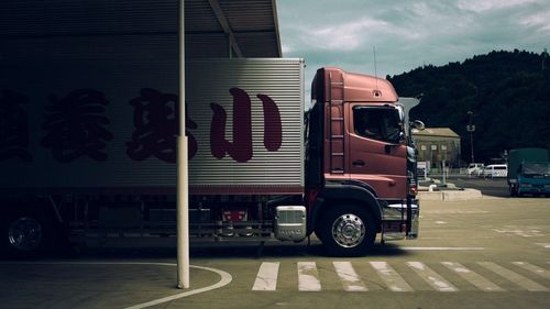 Uniunea Europeană și Ucraina prelungesc și actualizează actualul acord privind transportul rutier 