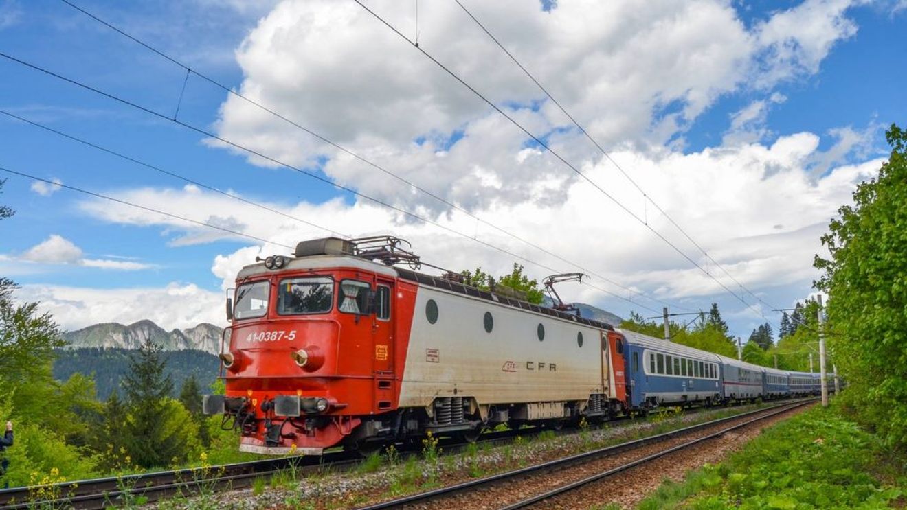 Linia de tren București -Craiova -Timișoara (M 900) : CFR Călători anunță întârzieri la aproape 100 de trenuri de pe traseu/De ce fac 10 ore până la Timișoara cele mai ,,rapide" trenuri