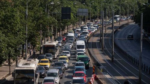 Înmatriculările de mașini electrice din UE au scăzut cu 6% / În România, înmatriculările de autoturisme electrice au picat cu 40%