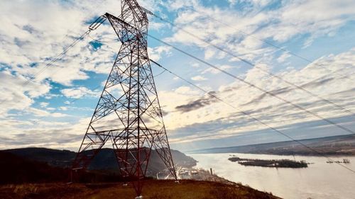 Export de energie aproape cât tot consumul intern pe fondul unei situații unice pentru sezonul rece. Necesar extrem de mic și producție mare