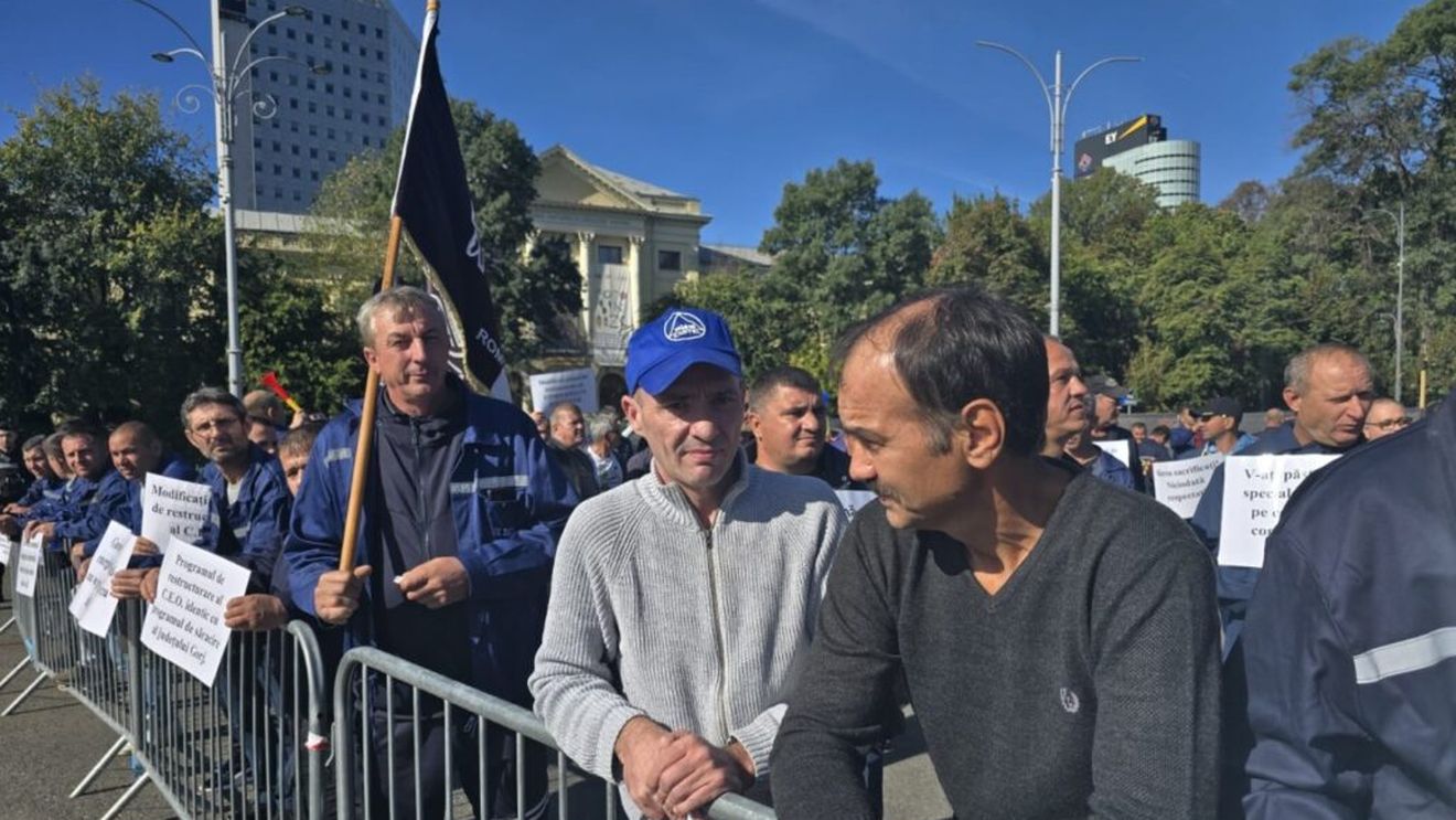 Sute de mineri și energeticieni din CEO protestează în București / Sunt nemulțumiți de noua lege a pensiilor