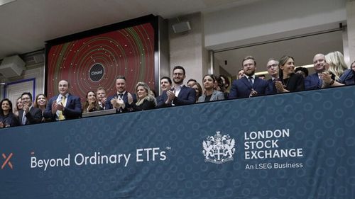 Șase persoane din grupul Palestine Action, reținute pentru un complot de perturbare a Bursei de Valori din Londra