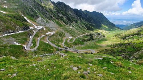 Circulaţie deschisă pe Transfăgărăşan şi Transalpina, în acest weekend