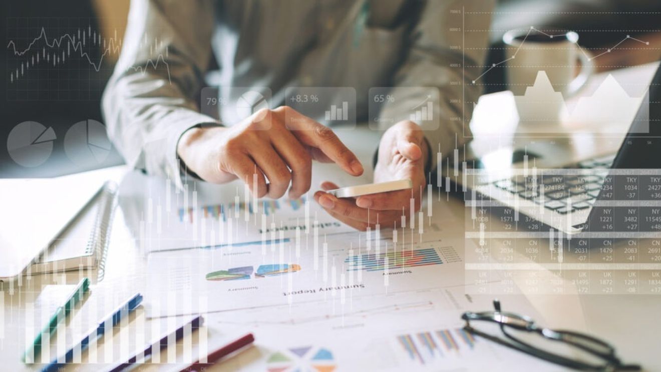 Financial Times își exprimă uluiala față de modul de calcul al taxelor vamale impuse de Donald Trump