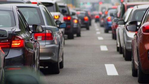 BREAKING Comisia Europeană renunță la planul de a interzice vânzarea de mașini pe benzină și motorină din 2035 / Care sunt noile propuneri