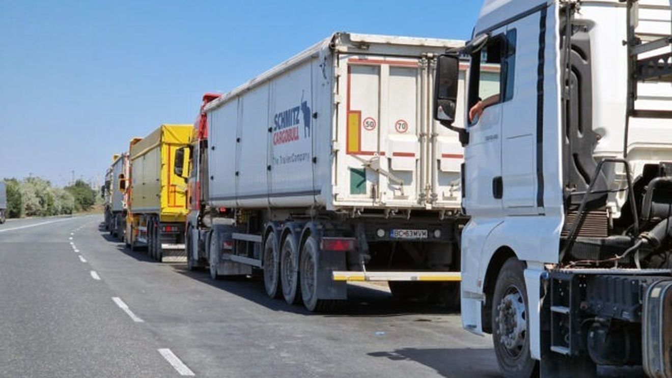 CNAIR: Mașinile de peste 7,5 tone vor avea voie să circule pe DN1, între Ploiești și Brașov, cât timp este închisă circulația pe Valea Oltului